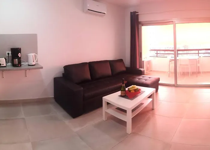 Modernes In Juncos Ii Mit Poolblick, 4 Etage In Top-lage Von Апартаменти