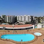 Modernes In Juncos Ii Mit Poolblick, 4 Etage In Top-lage Von