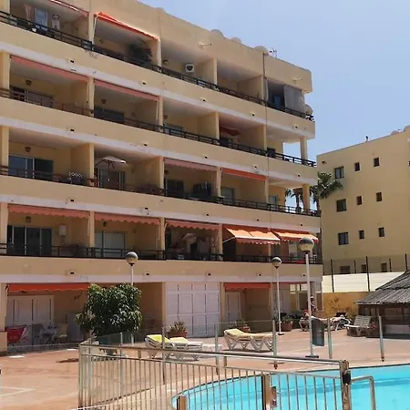 Modernes In Juncos Ii Mit Poolblick, 4 Etage In Top-lage Von *