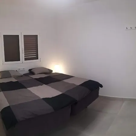 Apartmán Modernes In Juncos Ii Mit Poolblick, 4 Etage In Top-lage Von