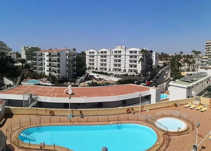 Modernes In Juncos Ii Mit Poolblick, 4 Etage In Top-lage Von