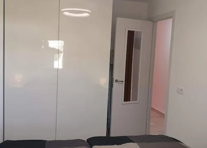 شقة Modernes In Juncos Ii Mit Poolblick, 4 Etage In Top-lage Von *