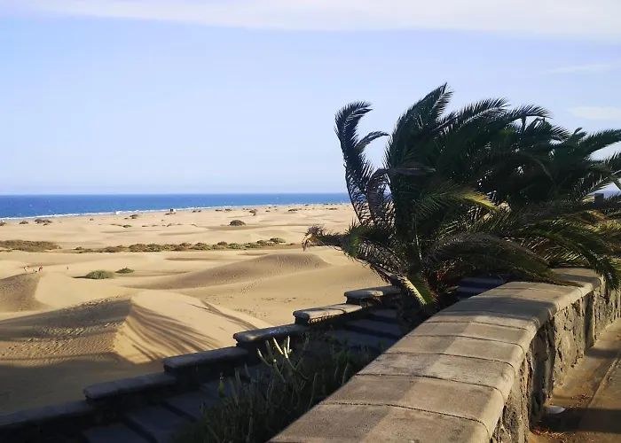 Modernes In Juncos Ii Mit Poolblick, 4 Etage In Top-lage Von *