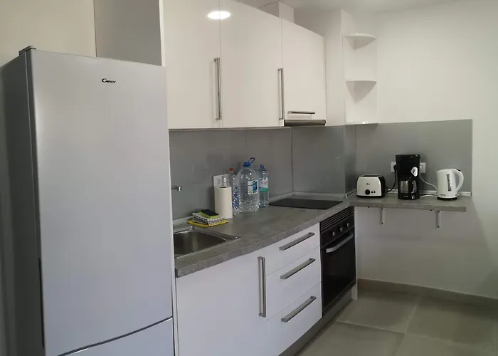 Apartamento Modernes In Juncos Ii Mit Poolblick, 4 Etage In Top-lage Von *