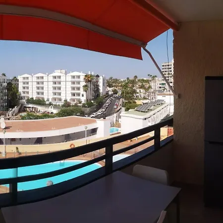 Modernes In Juncos Ii Mit Poolblick, 4 Etage In Top-lage Von アパート *